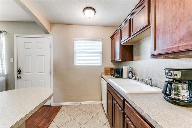 Photo - 5814 Worth St Unit 1