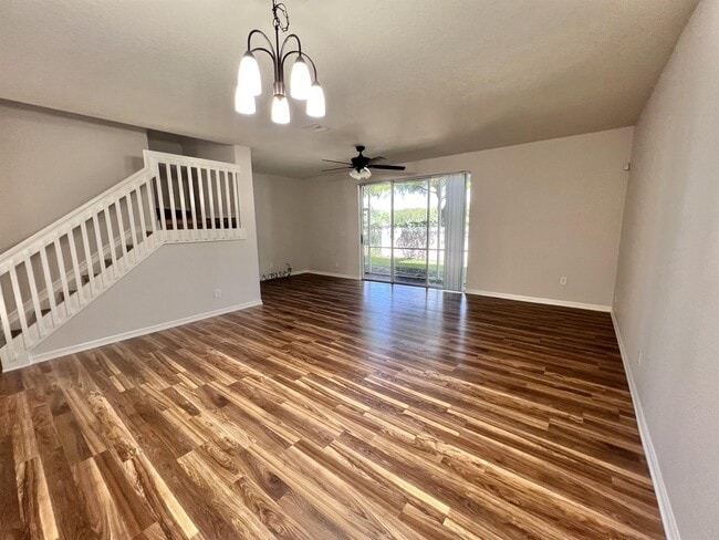 Photo - 3185 Antica St