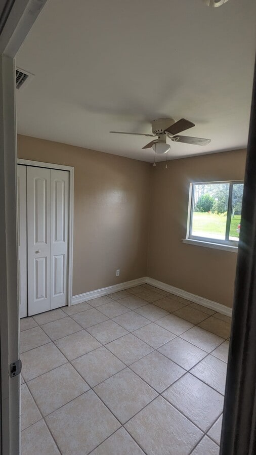 Photo - 513 Meadow Rd