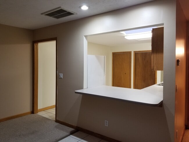 Photo - 627 N Morton St Unit 631