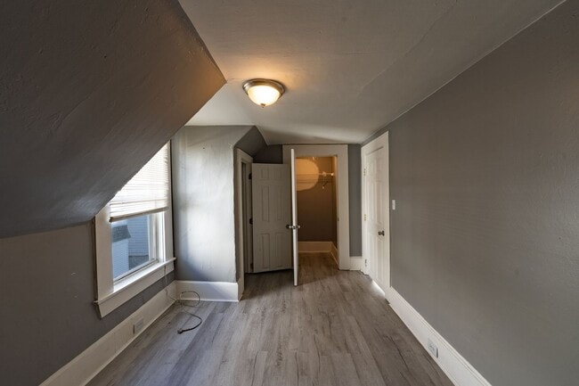 Photo - Notre Dame (215-221) Unit 215-3