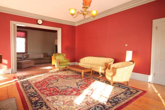 1 Summer St Unit Bedroom 3