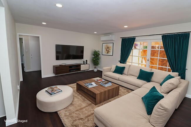 Photo - 468 N Cypress St Rental