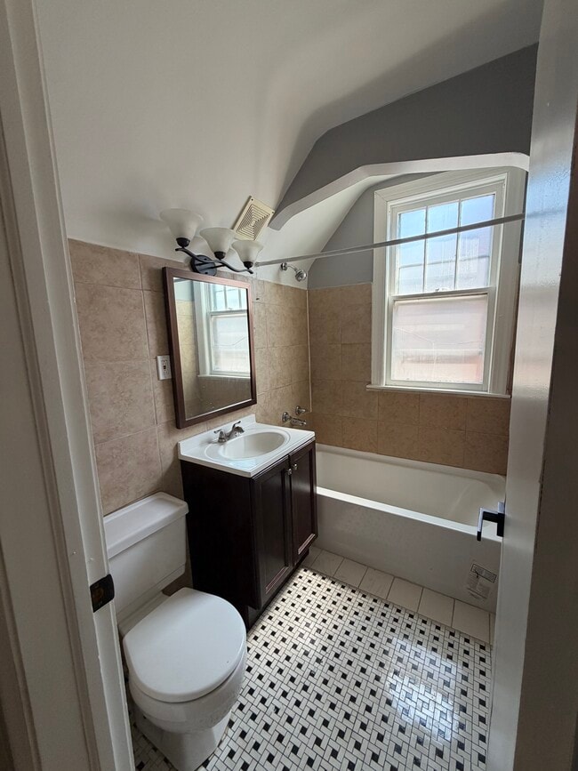 Photo - 6316 S Kenneth Ave Unit 2nd floor