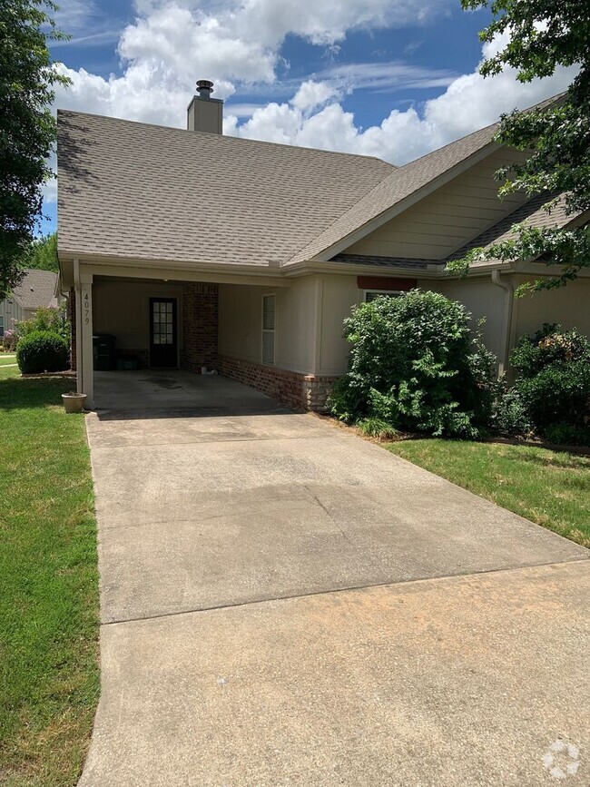 Building Photo - BEAUTIFUL HOME IN GREAT LOCATION!