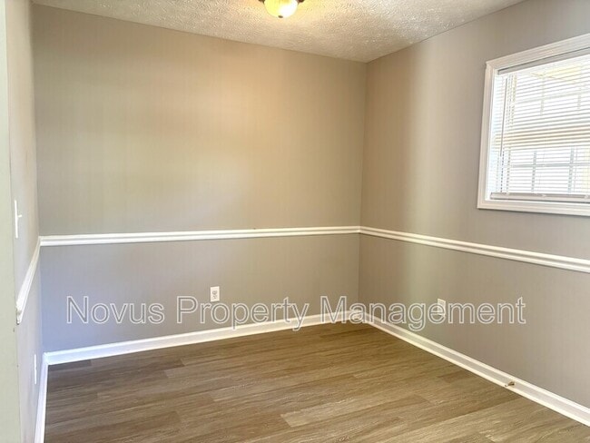 Photo - 515 Lawson St
