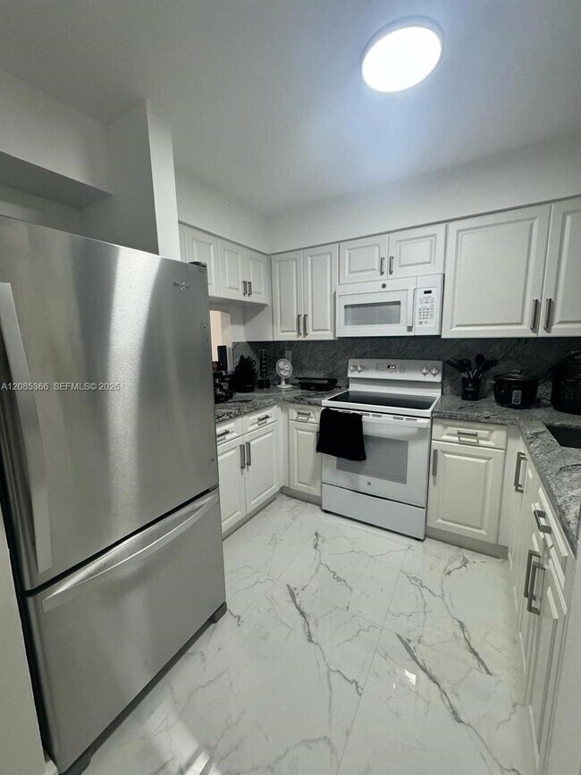 Photo - 14951 SW 82nd Ln Unit # 17-305