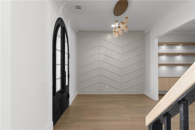 Photo - 407 Thunder Rd