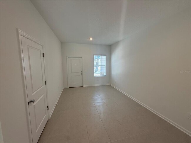 Photo - 3079 Chromatic St