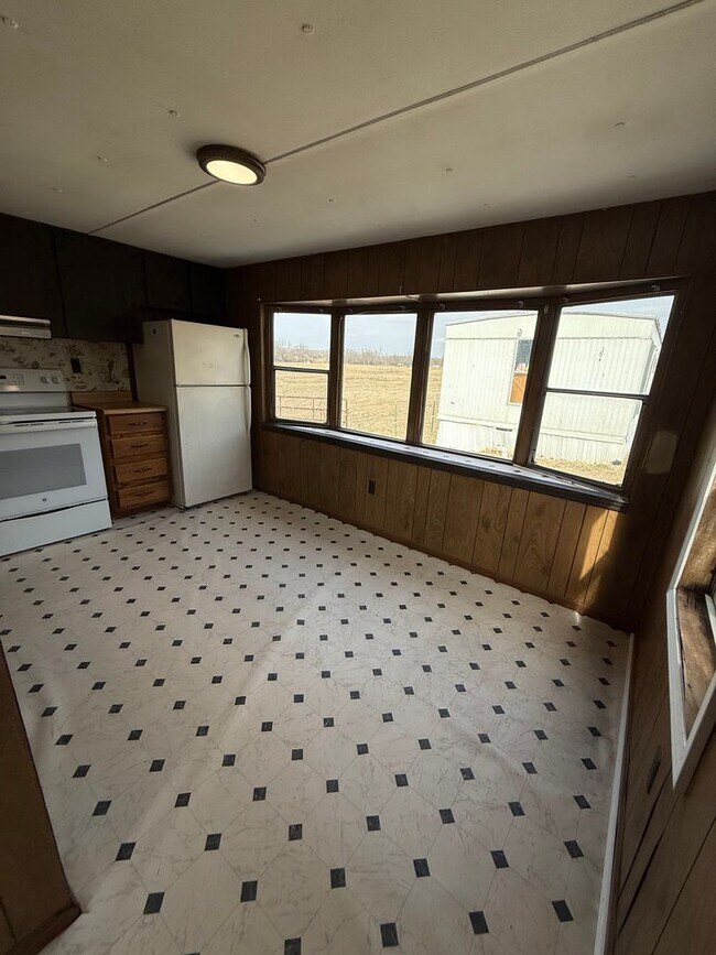 Photo - Cozy 2-Bedroom Home with Country Living – Diamond, MO