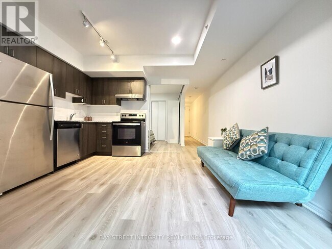Photo - 1 Falaise Rd Unit 201