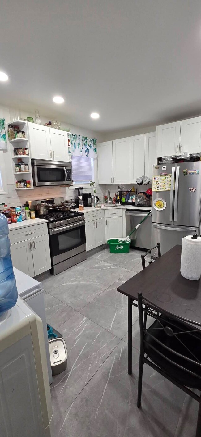 Photo - 35 Vernon Ave