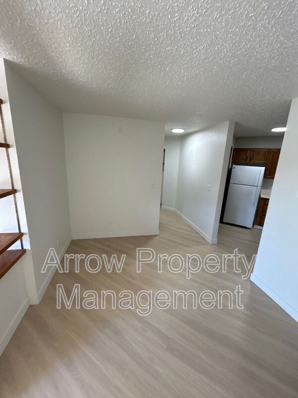 Photo - 205 E Arbor Ave