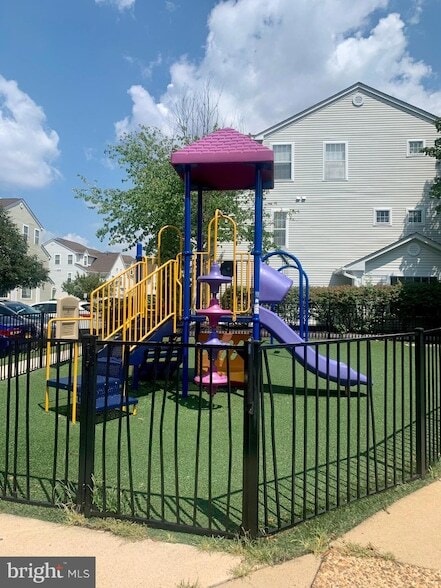 Photo - 7708 Haynes Point Way