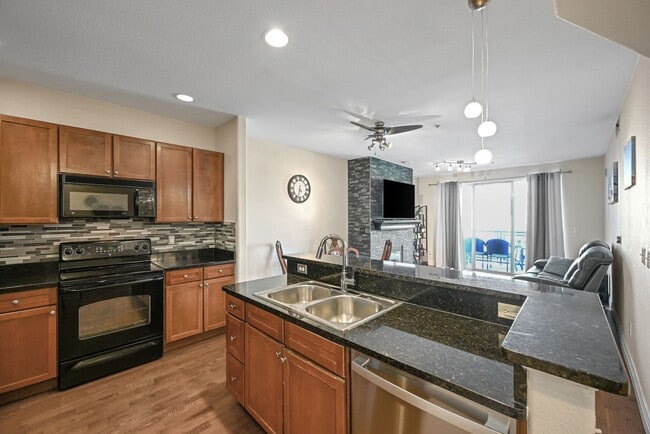 Photo - 9059 E Panorama Cir Unidad B318