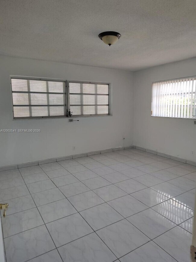 Photo - 200 NE 12th Ave Unit 1C