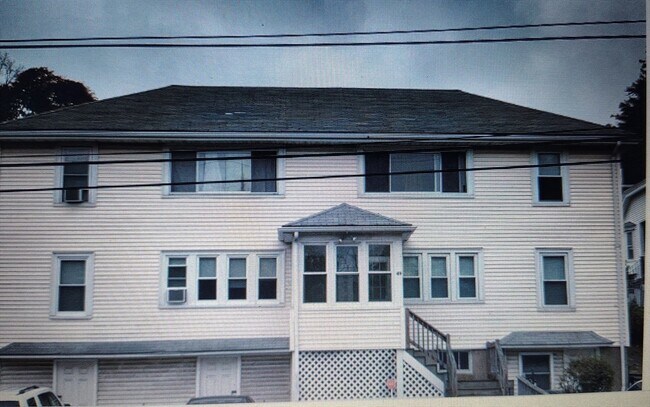 Building Photo - 479 Newport Ave Unit 3 Rental