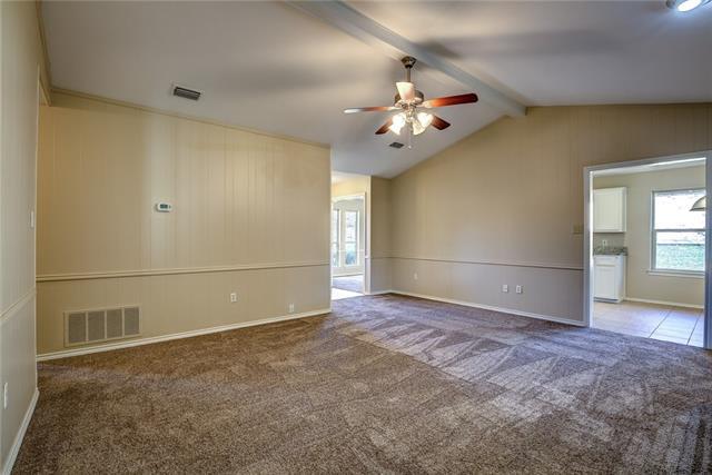 Photo - 102 Teakwood Dr