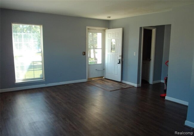 Photo - 37085 Brynford Dr