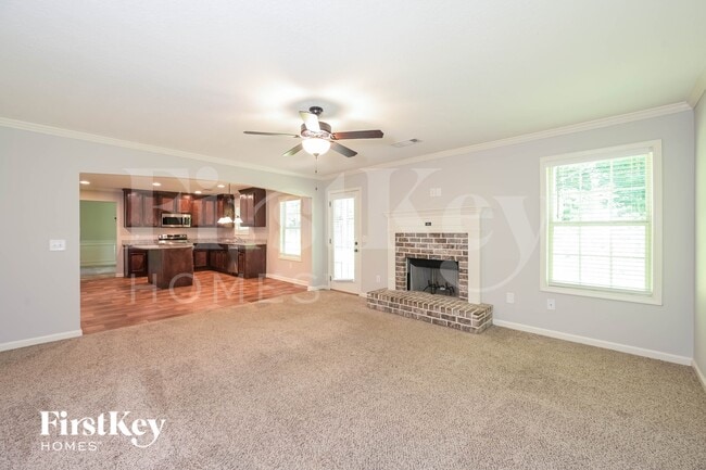 Photo - 611 Peachtree Rd