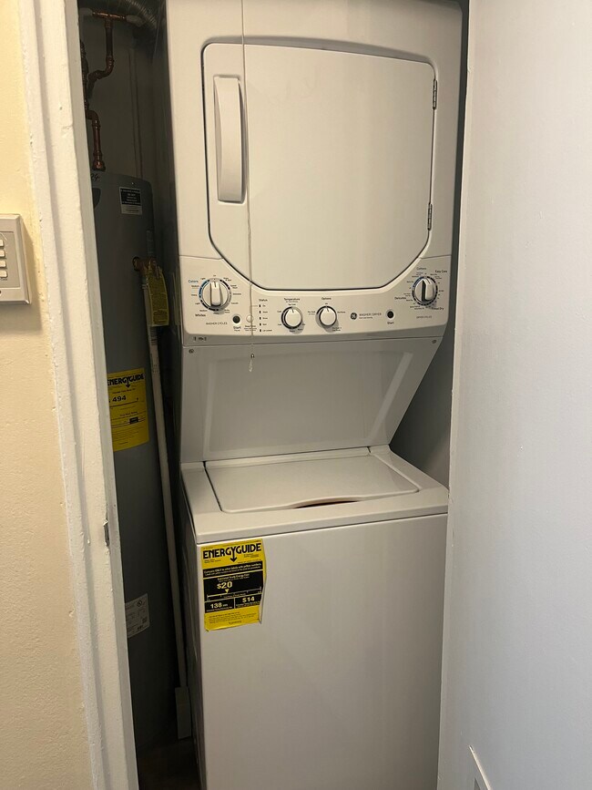 New washer dryer - 2601 Pennsylvania Ave Unit 927