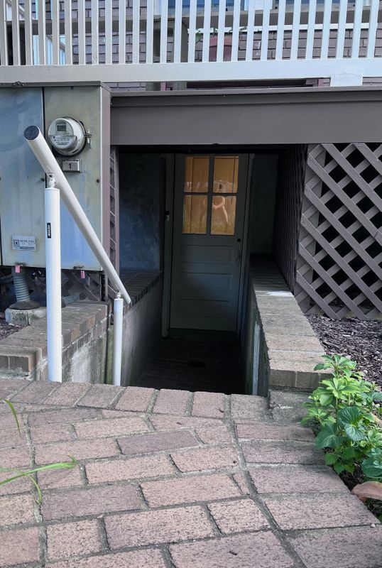 Photo - 221 Channing St NE