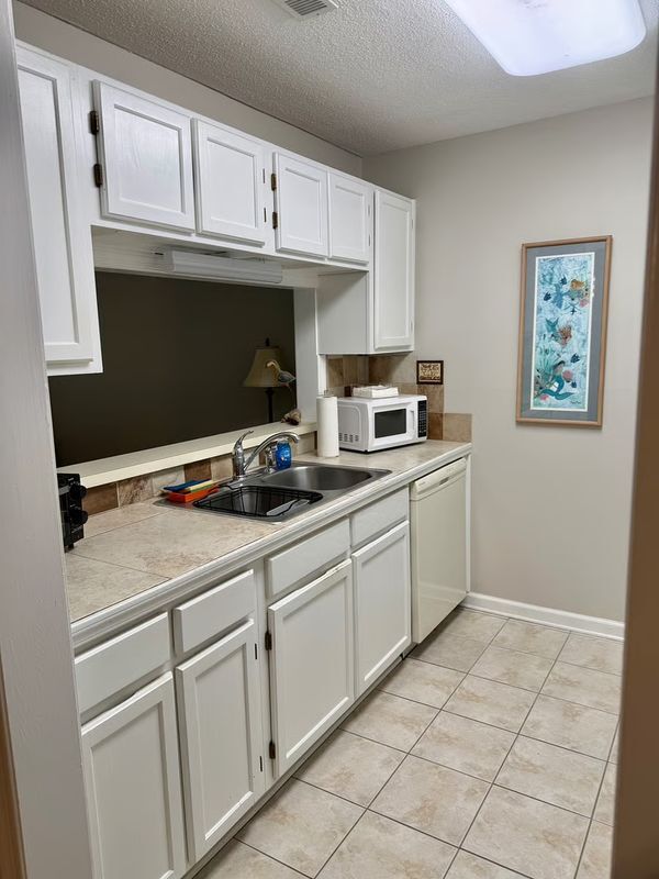 Photo - 4100 Sedgewood Dr Unit 203