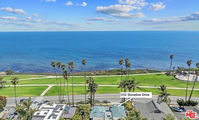 1312 Shoreline Dr
