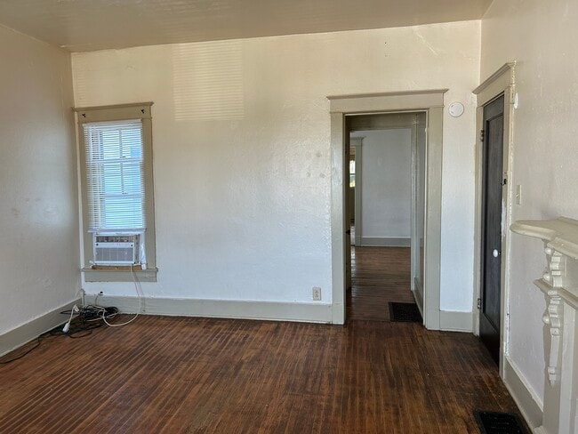 Living Room - 305 N 4th St Unit 305 12