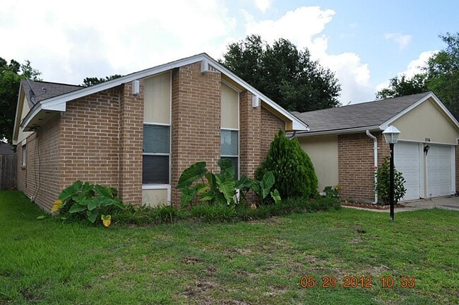 Photo - 2706 Sunbird Dr