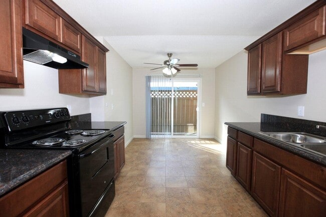 Photo - Spring Gardens