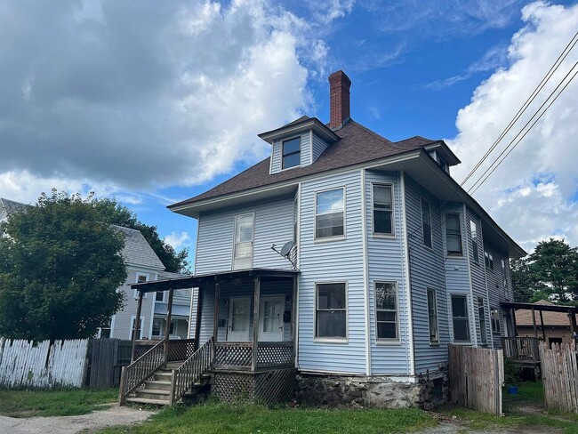 Building Photo - 29 Court St Unit A