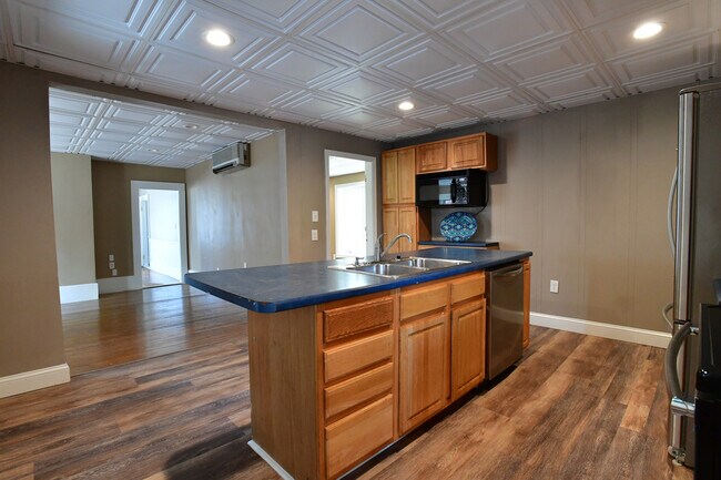 Photo - 7 Halifax St