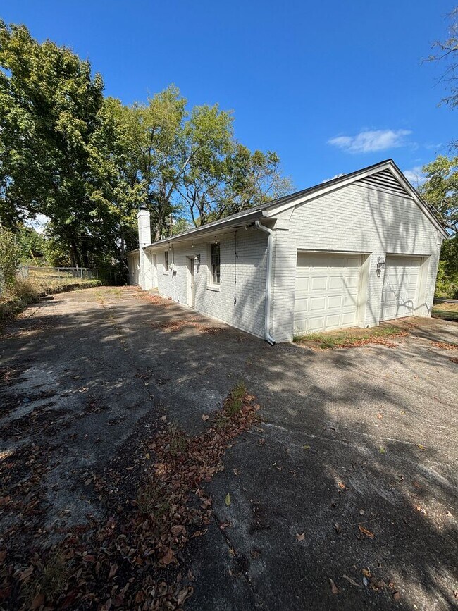 198 Barker Rd