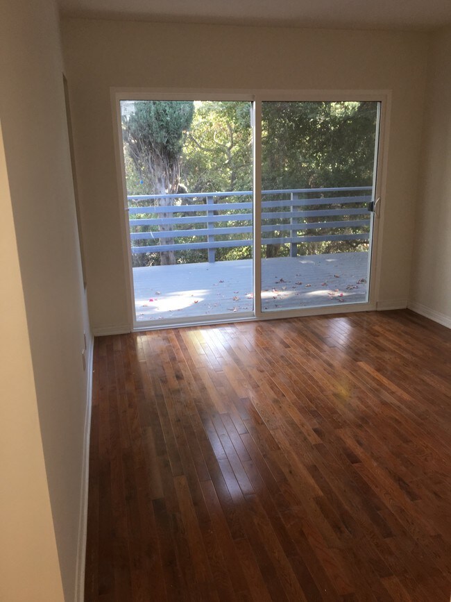 Photo - 16806 Mooncrest Dr Unidad Duplex