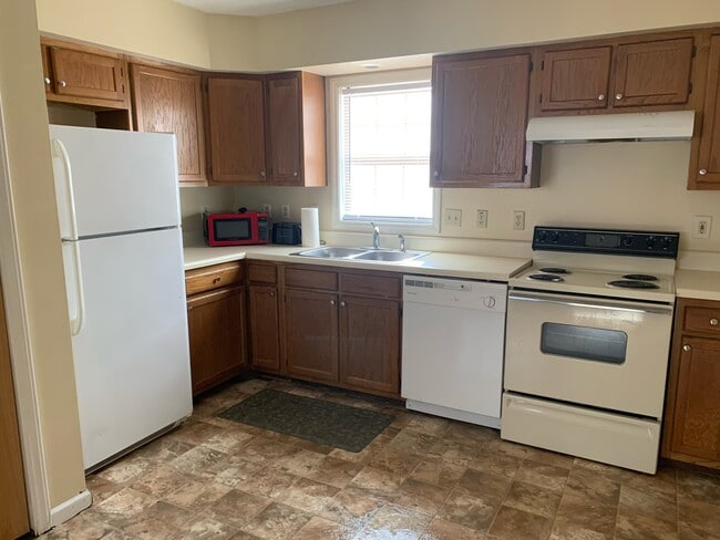 Photo - 4864 National Rd Unit 1D