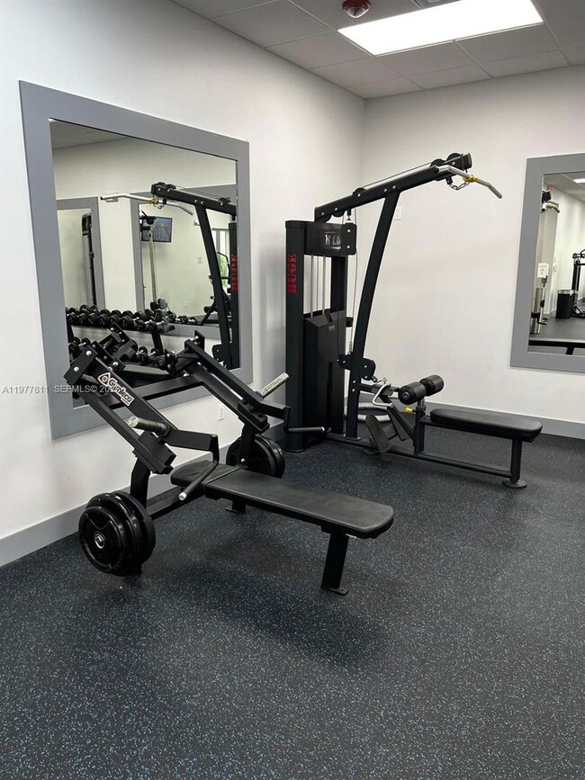 Photo - 17021 N Bay Rd