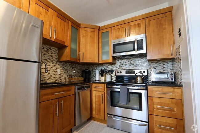 Building Photo - 370 Chestnut Hill Ave Unit 54 Rental
