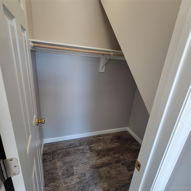 Photo - 19 Railroad St Unit 2nd Floor