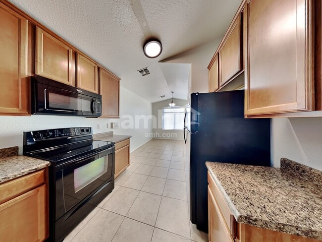 Photo - 11232 W Pierson St