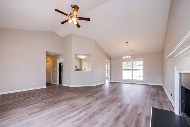 Photo - 192 River View Ct