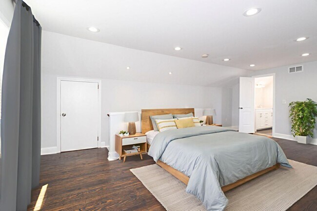 Photo - 1170 Gruber Ave