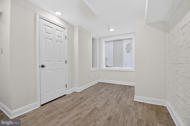 Photo - 1707 North Capitol St NE