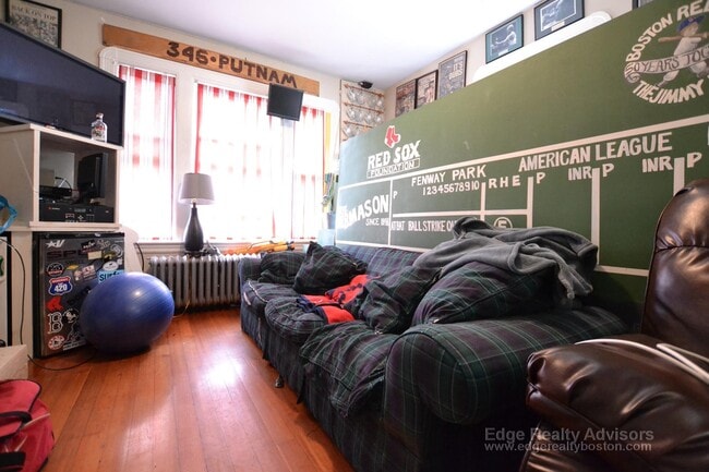 Photo - 44 Mapleton St Unit 1