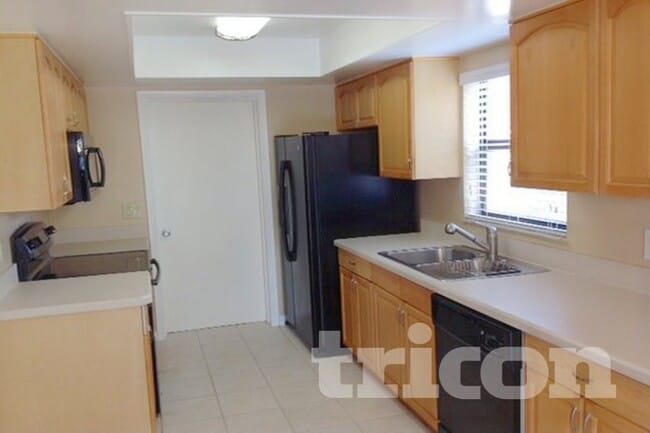 Photo - 120 Waverly Dr