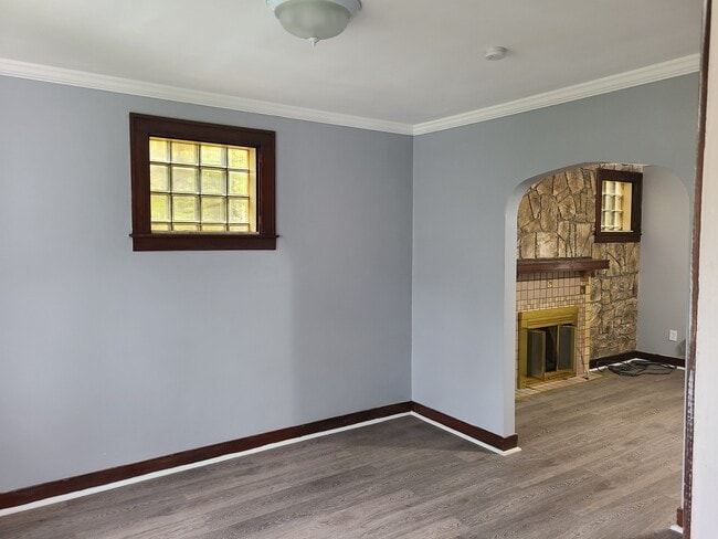 Photo - 1263 Grotto St