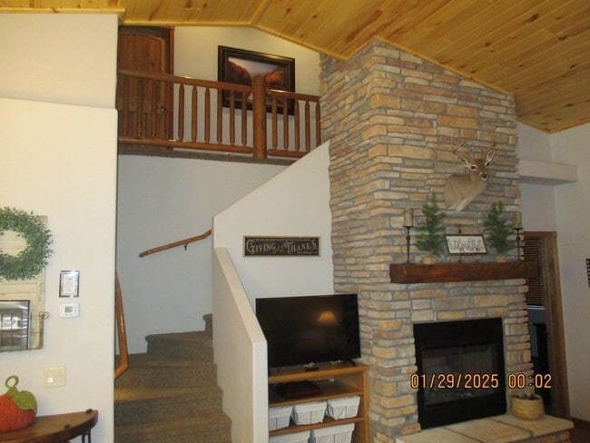 Photo - 950 S Spirea Ln