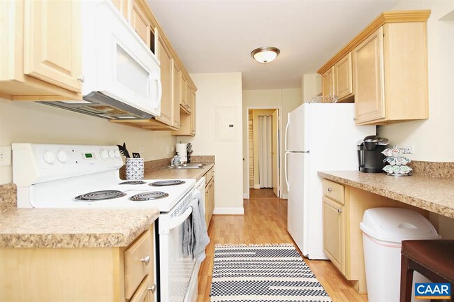 Photo - 1800 Jefferson Park Ave Unit 40