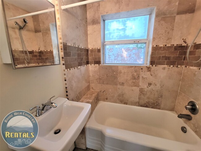 Photo - 229 Windy Dr Unidad 229 Windy Drive Upper