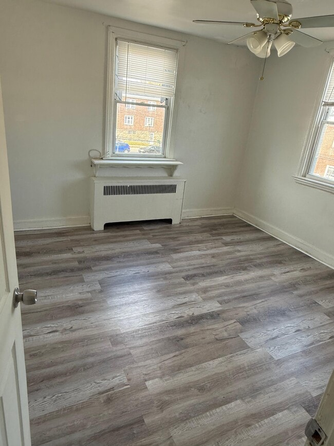 Building Photo - 7240 Gillespie St Unit 2FL